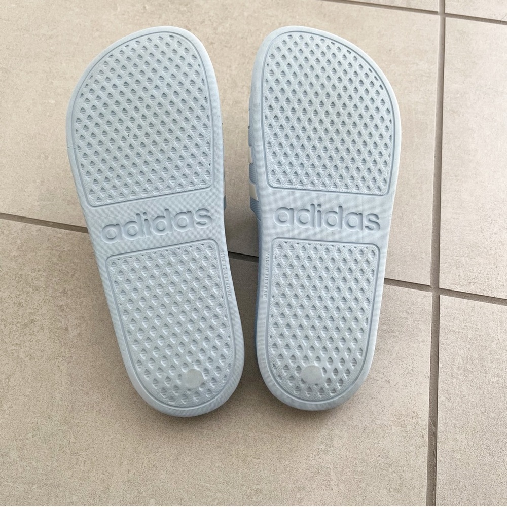 Adidas Adilette Aqua Powder Blue Slides Size 7 - Picture 9 of 9